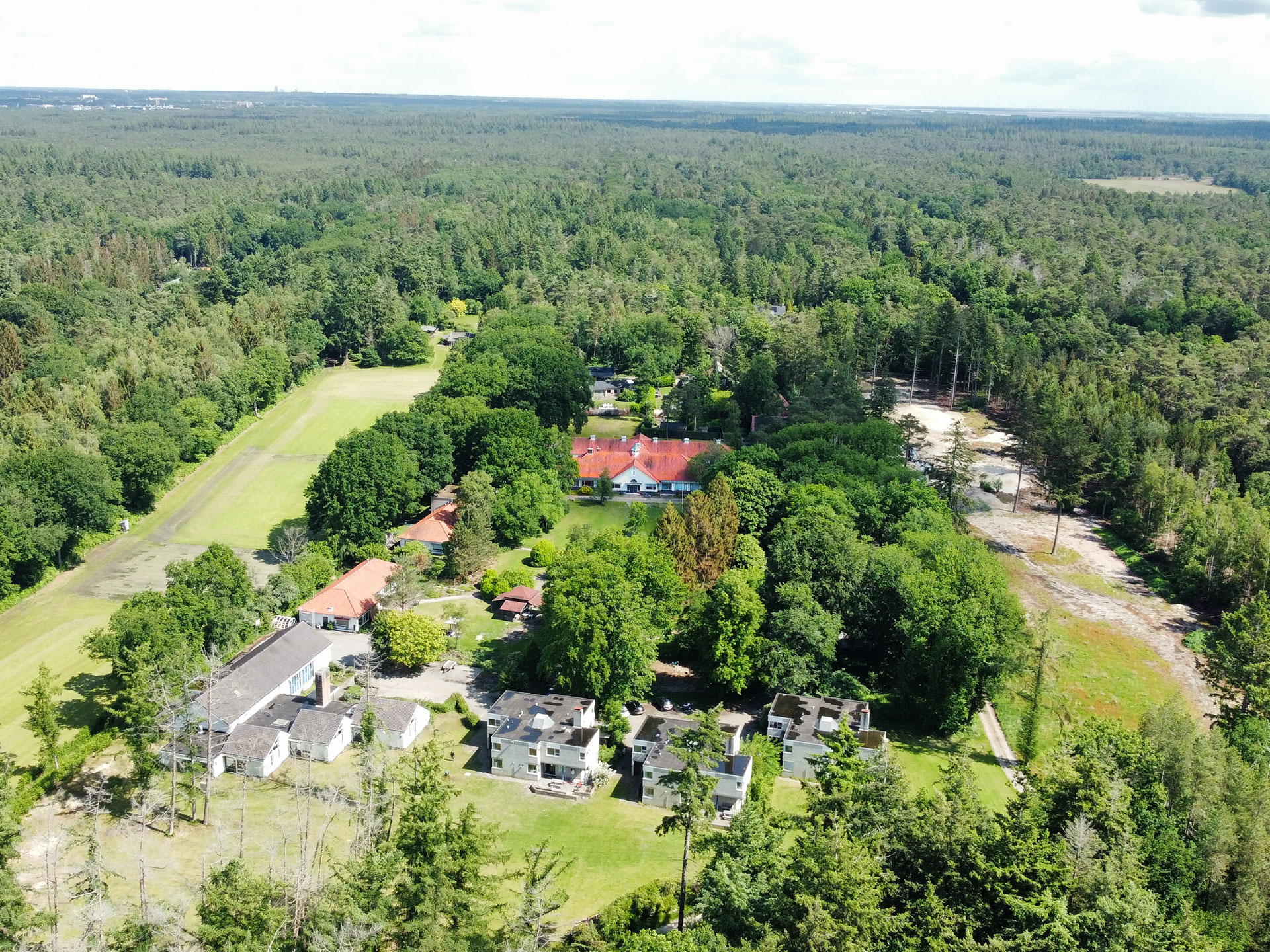 Hollandsche Raden herontwikkeling Hertenkamp zorglocatie bestaande situatie luchtfoto