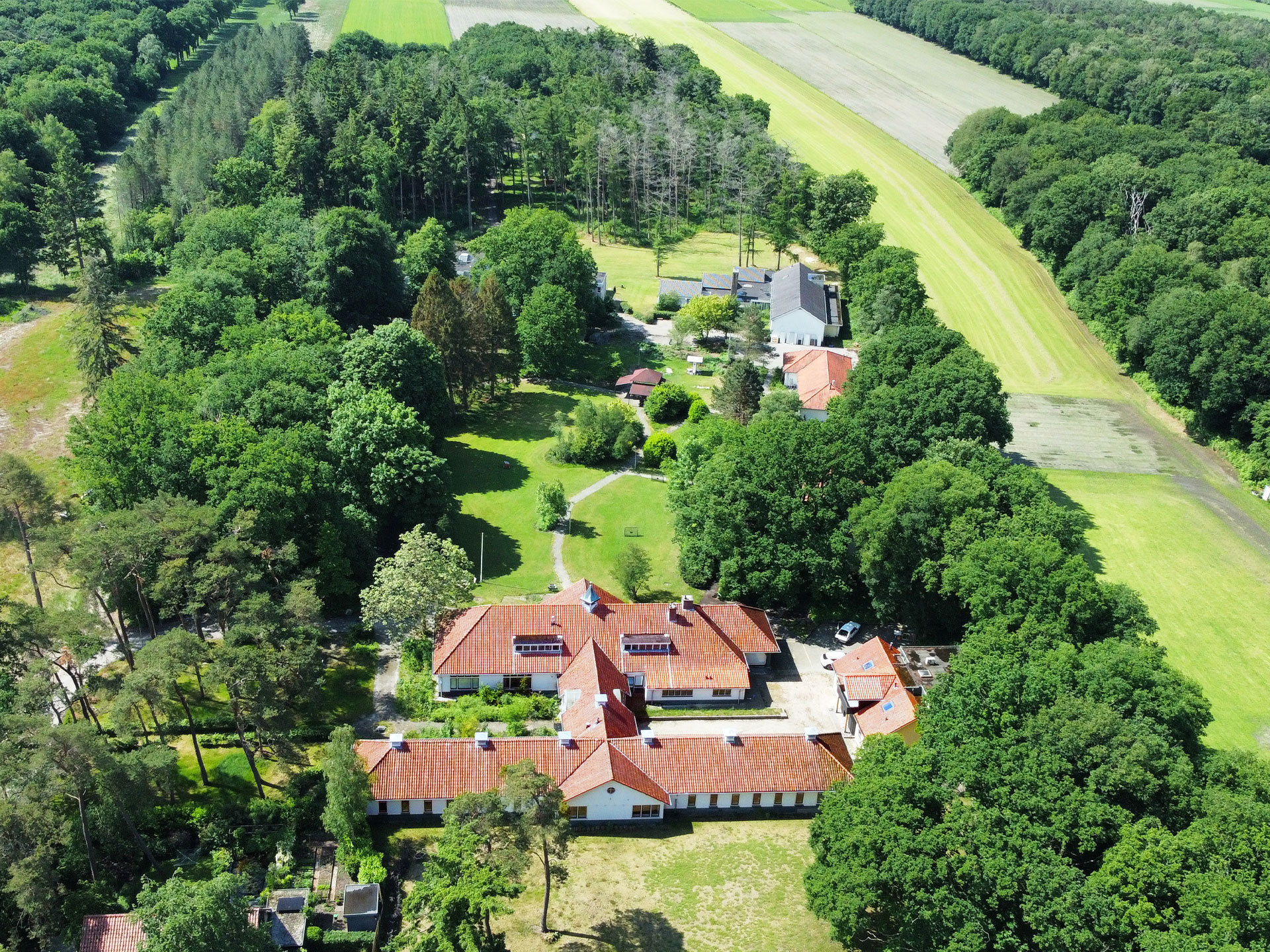 Hollandsche Raden herontwikkeling Hertenkamp zorglocatie bestaande situatie luchtfoto
