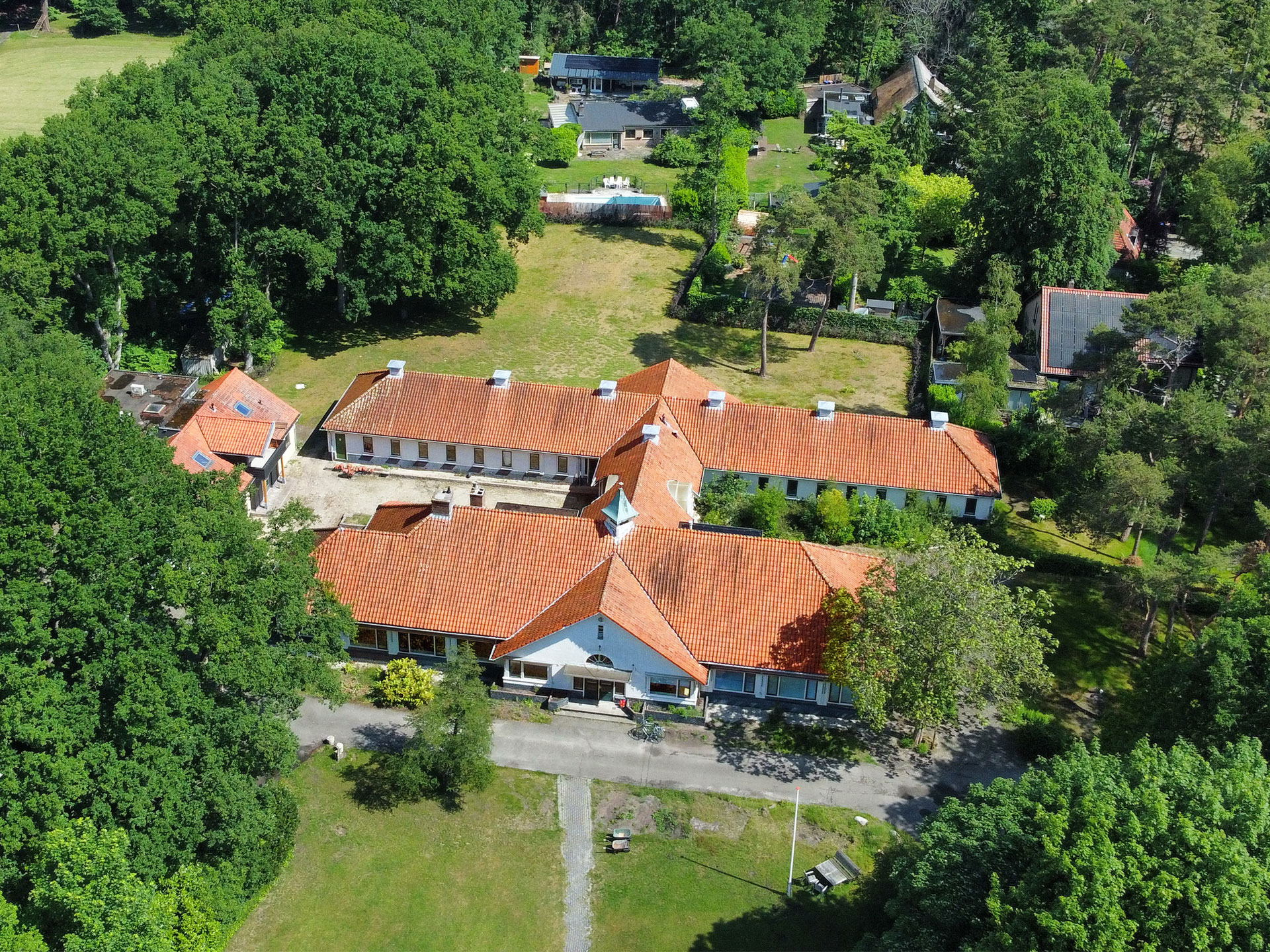 Hollandsche Raden herontwikkeling Hertenkamp zorglocatie bestaande situatie luchtfoto