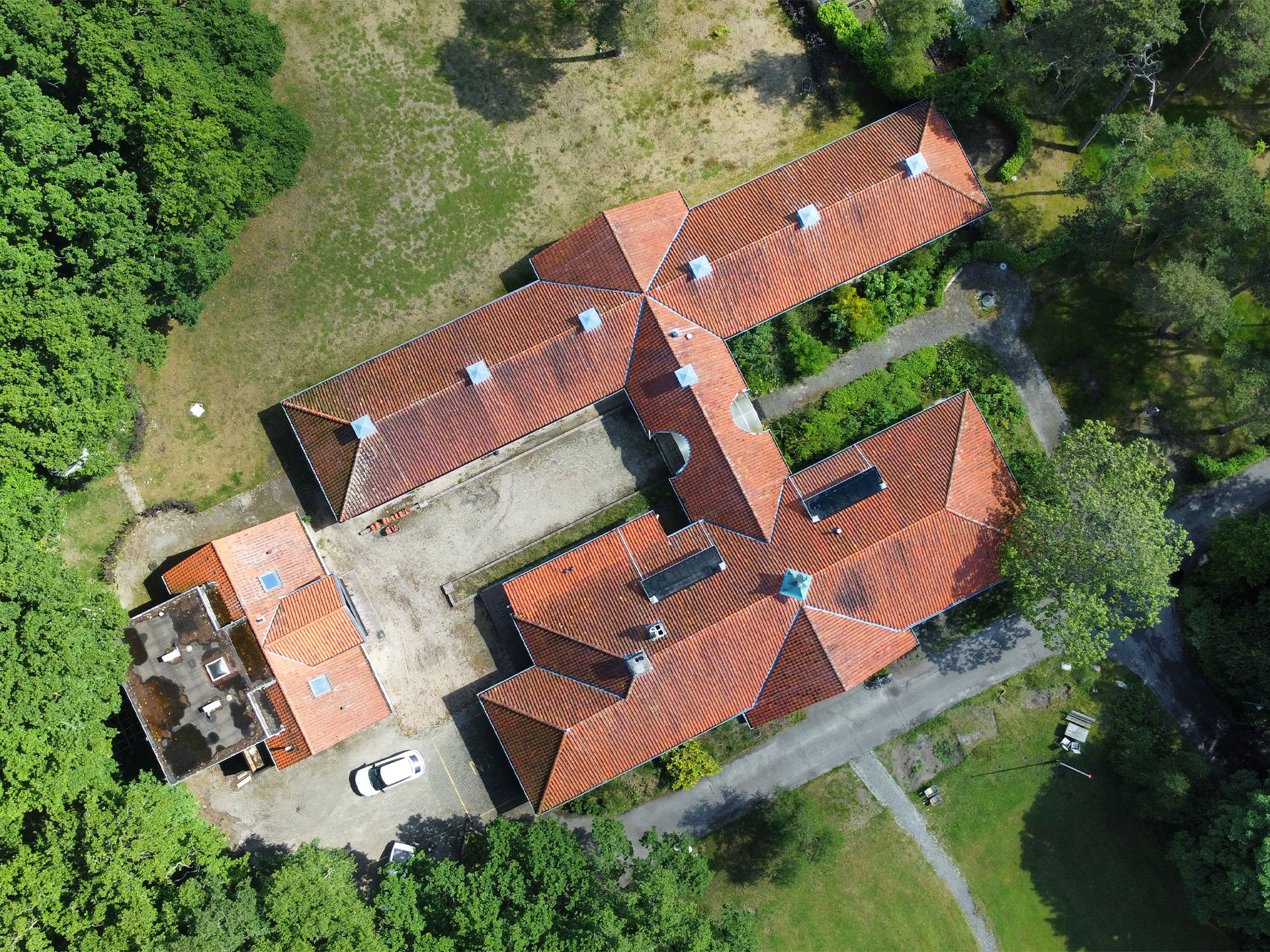 Hollandsche Raden herontwikkeling Hertenkamp zorglocatie bestaande situatie luchtfoto